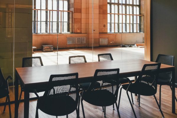crew-7cPNnx13Qpo-unsplash.Turnkey Property fitouts. office space.1